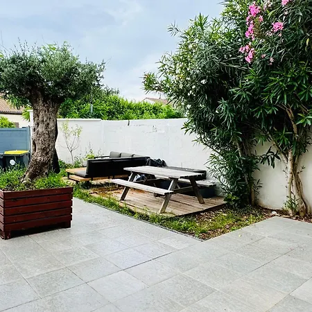 Grande Maison Avec Exterieur 瓦朗斯